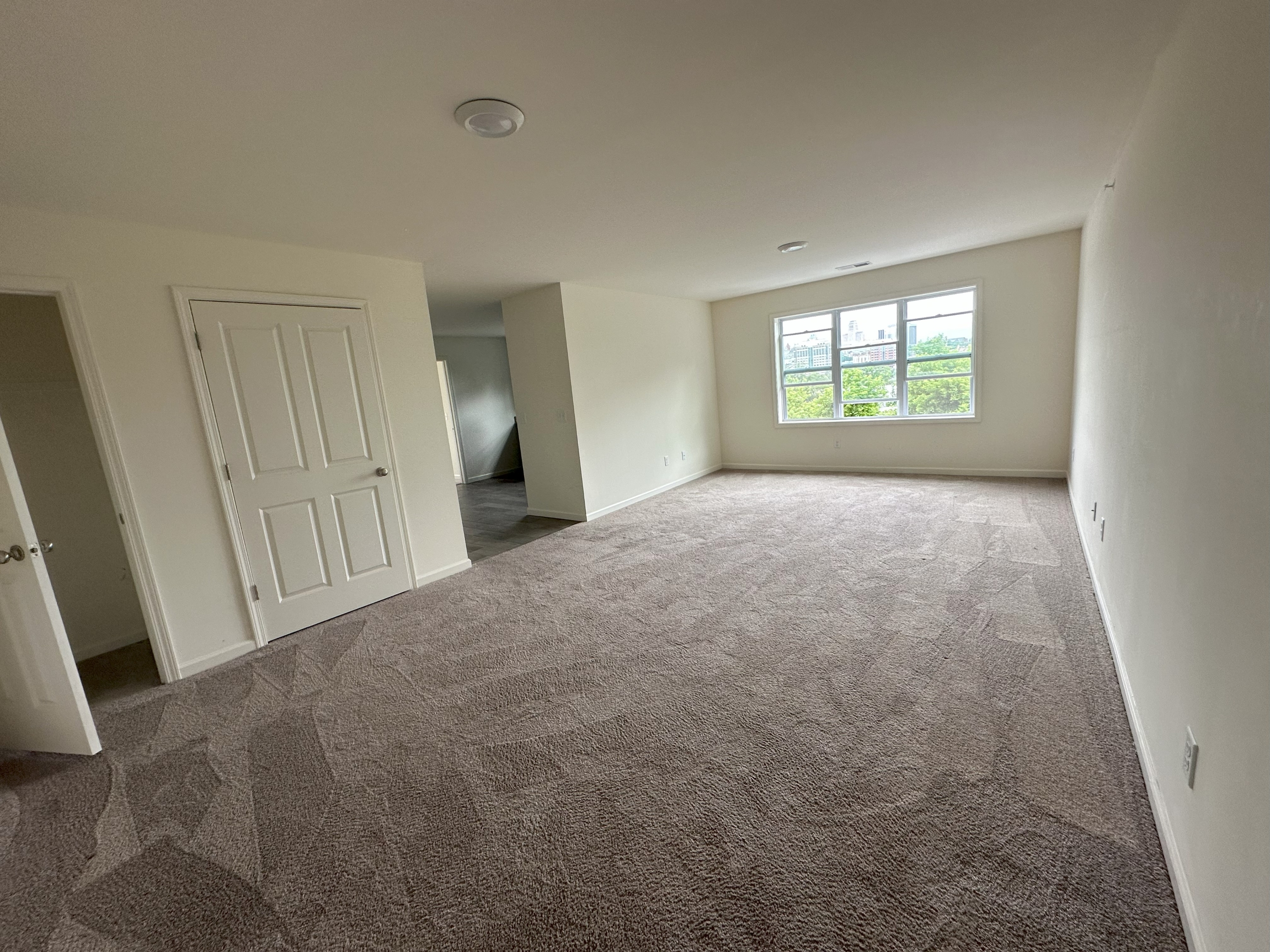 1047 Broadway - 9